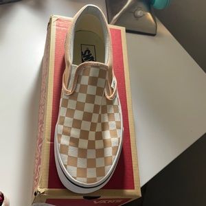 Tan/White checkered VANS
